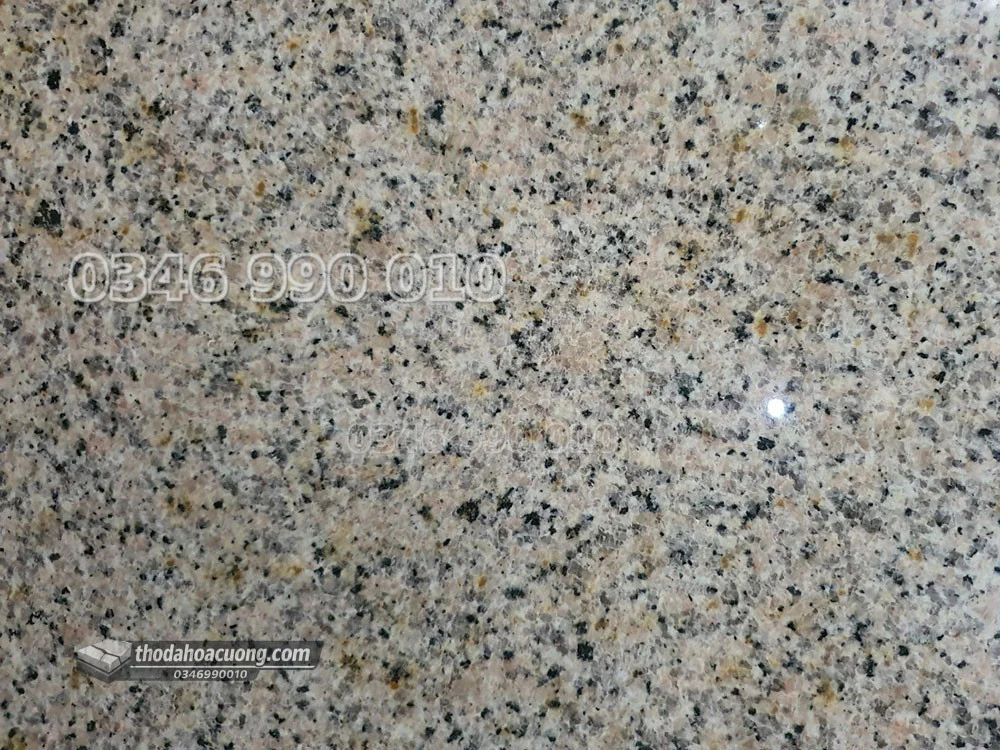 SP045-GR-VA-main Đá Granite Vàng Bình Định Nhạt Màu Vàng