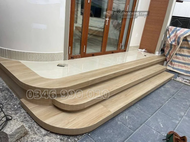 Bậc cấp Đá Nung Kết Khổ Lớn Wood Beige (Mặt Nhám) cao cấp